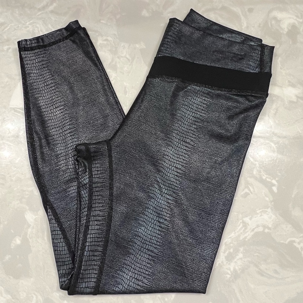 ZYIA Leggings, like new (Size 8/10)